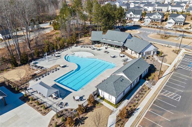 72 Clear Lake Parkway, Hoschton, GA 30548