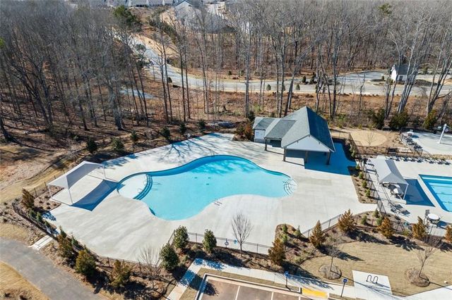 72 Clear Lake Parkway, Hoschton, GA 30548