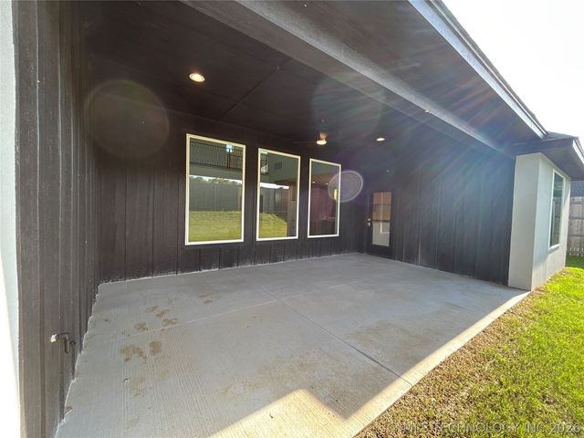16607 E 41st Place S, Tulsa, OK 74134