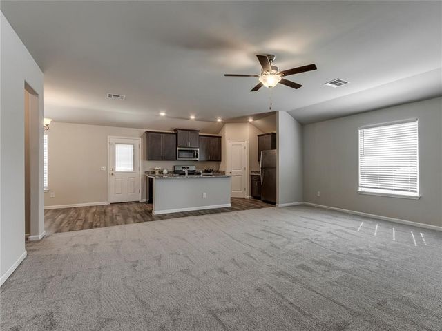 1717 Amaranth Lane, El Reno, OK 73036