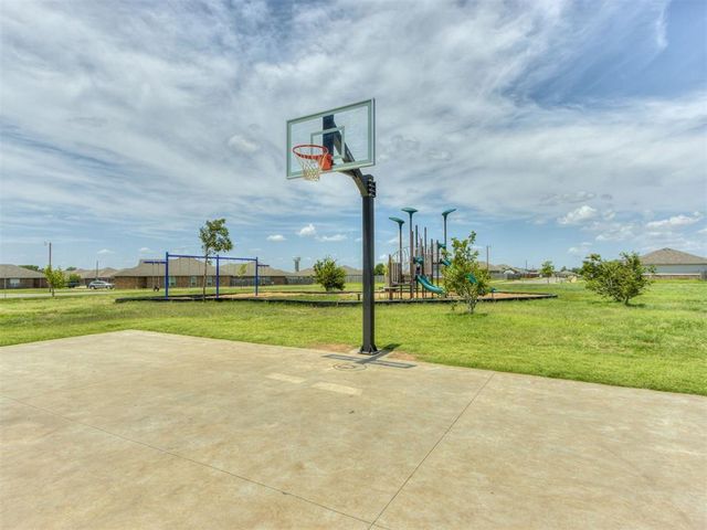 1717 Amaranth Lane, El Reno, OK 73036