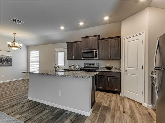 1717 Amaranth Lane, El Reno, OK 73036