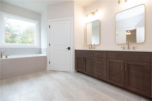 147 Wards Crossing Way 11, Johns Creek, GA 30022