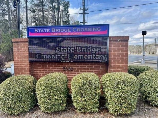 147 Wards Crossing Way 11, Johns Creek, GA 30022