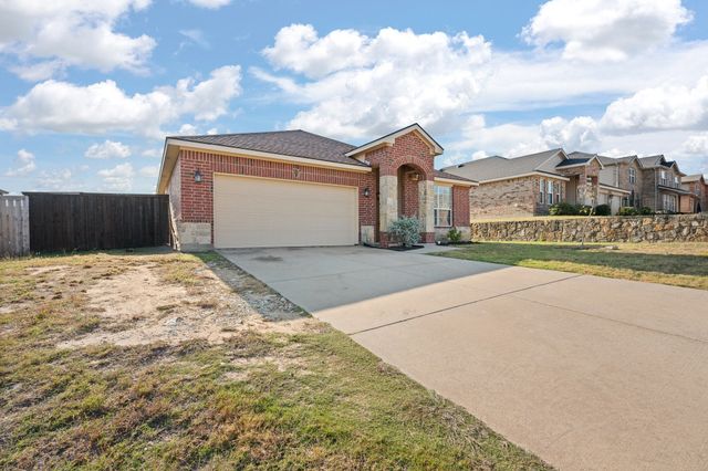 204 Rock Meadow Drive, Crowley, TX 76036