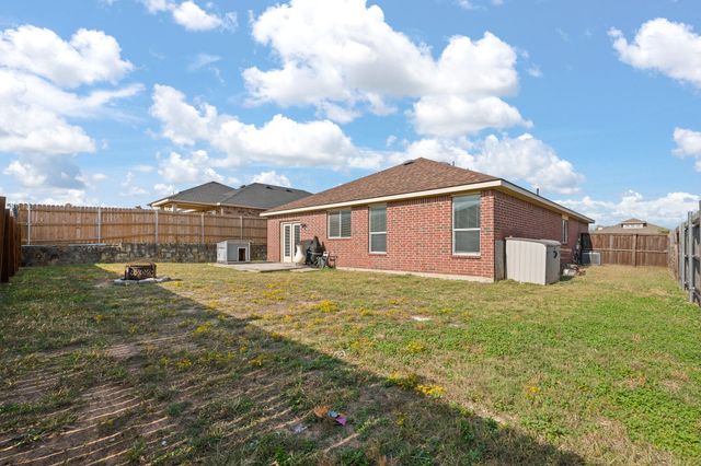 204 Rock Meadow Drive, Crowley, TX 76036