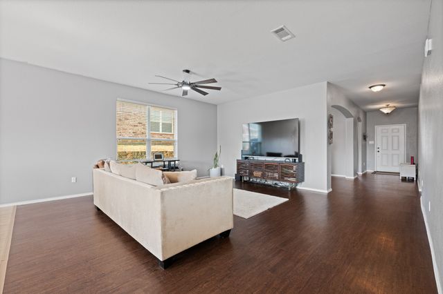 204 Rock Meadow Drive, Crowley, TX 76036