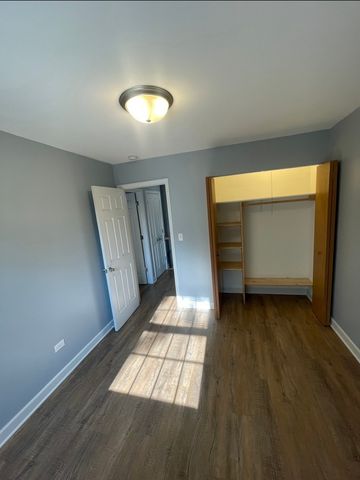 1202 Spur Court, Wheeling, IL 60090