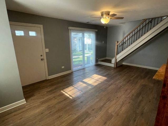 1202 Spur Court, Wheeling, IL 60090