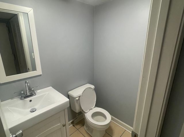 1202 Spur Court, Wheeling, IL 60090