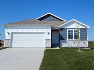 2437 SE Billings Place, West Des Moines, IA 50265
