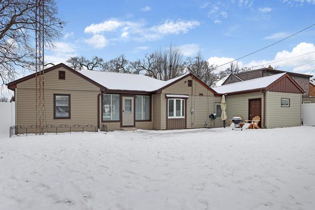 2575 Lincoln ROAD, Kenosha, WI 53143