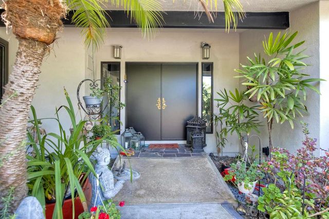 1773 Ivy Road, Oceanside, CA 92054