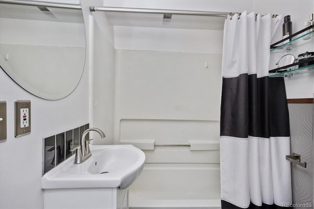 2731 W 32nd Avenue, Denver, CO 80211