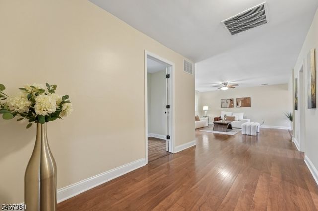 2 Lyonsville Rd, Rockaway Twp., NJ 07005