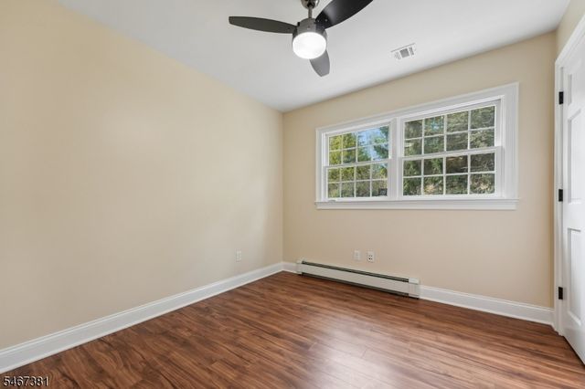 2 Lyonsville Rd, Rockaway Twp., NJ 07005
