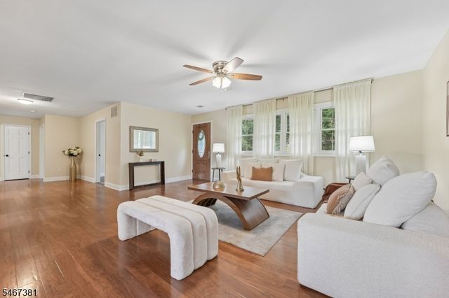 2 Lyonsville Rd, Rockaway Twp., NJ 07005