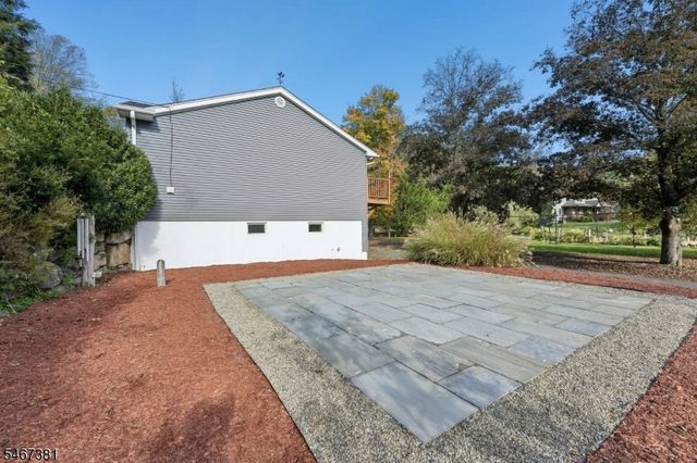 2 Lyonsville Rd, Rockaway Twp., NJ 07005