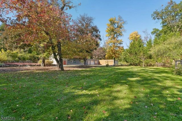 2 Lyonsville Rd, Rockaway Twp., NJ 07005