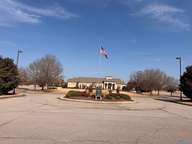 423 Promenade Dr SW, Madison, AL 35756