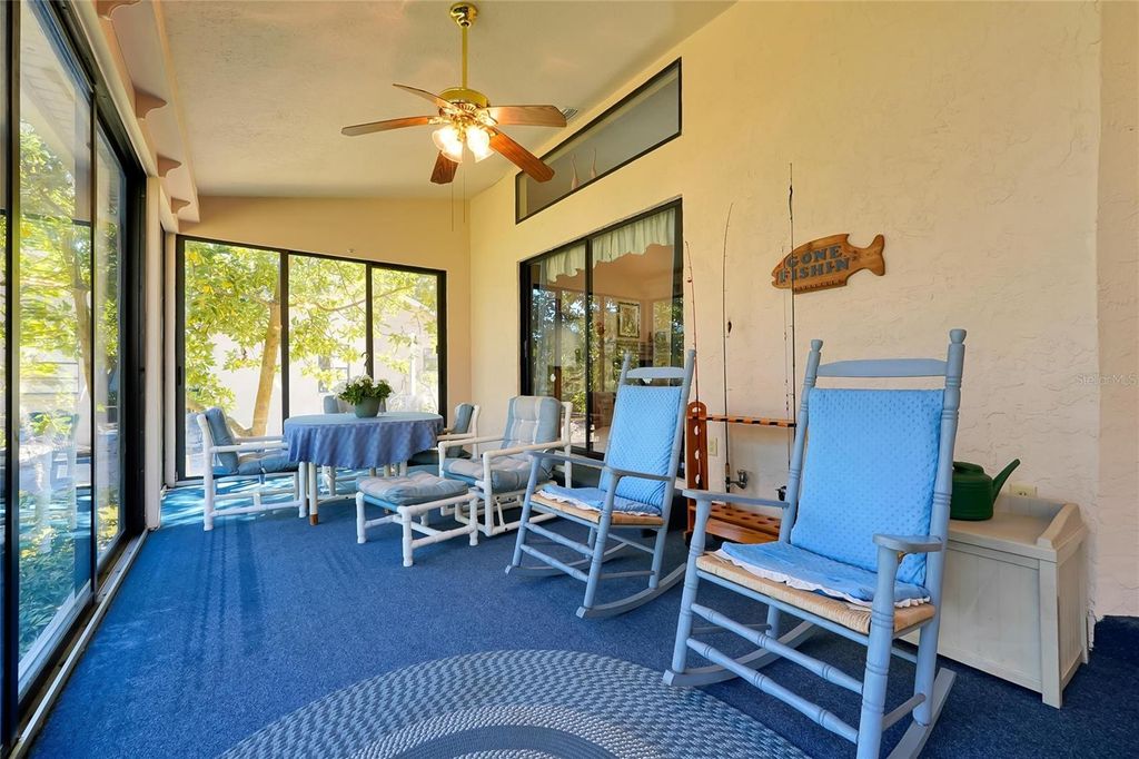 Image 10 of property listing at 816 ROSEMERE CIRCLE, Orlando, FL 32835