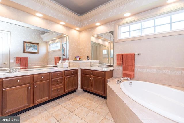 231 GOLDENROD DR, Upper Gwynedd, PA 19446