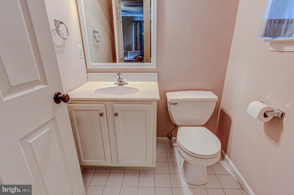 230 STATE ST #1, East Greenville, PA 18041