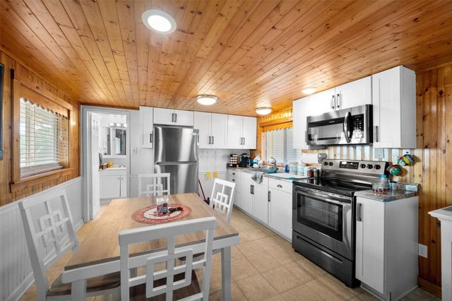 3130 Fm-2031, Matagorda, TX 77414