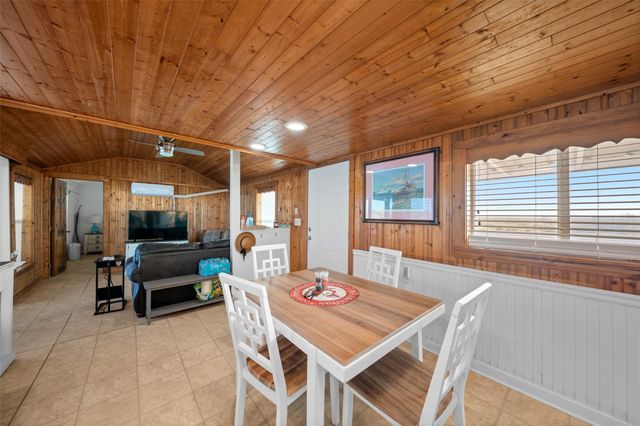 3130 Fm-2031, Matagorda, TX 77414