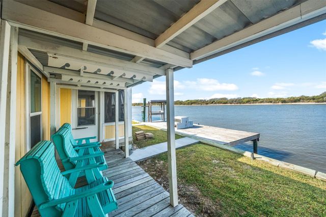 3130 Fm-2031, Matagorda, TX 77414