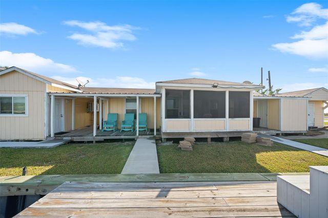 3130 Fm-2031, Matagorda, TX 77414