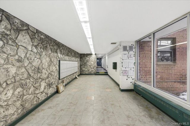 204-15 Foothill Avenue B44, Hollis, NY 11423