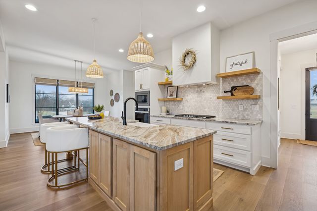 3000 Ora Ln, Spring Hill, TN 37174