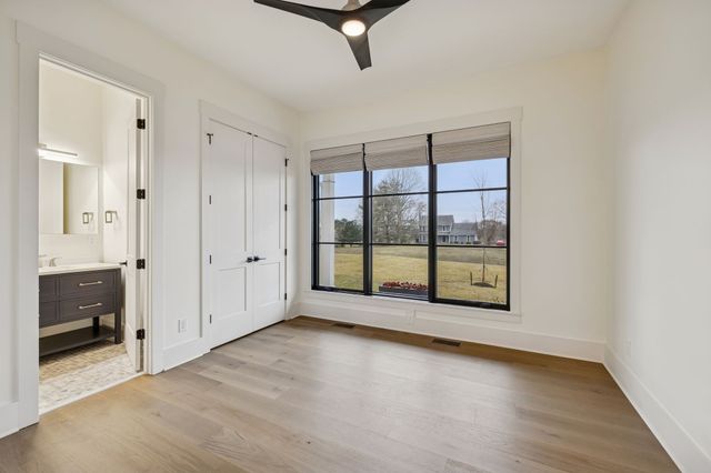 3000 Ora Ln, Spring Hill, TN 37174