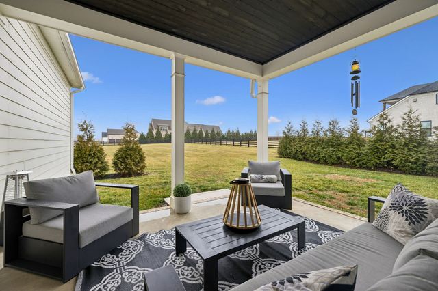 3000 Ora Ln, Spring Hill, TN 37174