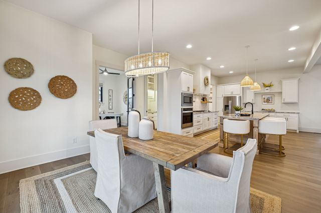 3000 Ora Ln, Spring Hill, TN 37174