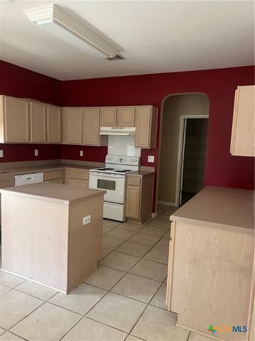 219 San Saba, New Braunfels, TX 78130