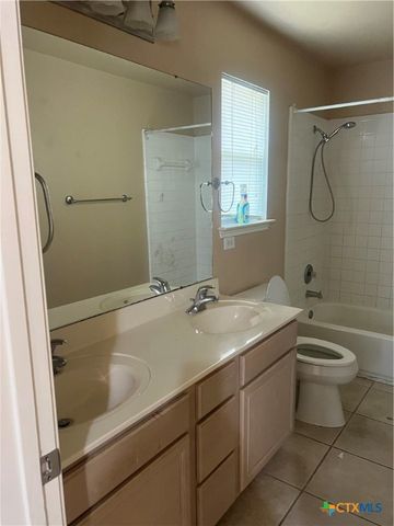219 San Saba, New Braunfels, TX 78130