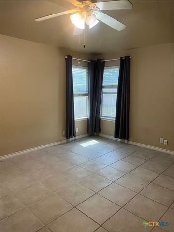 219 San Saba, New Braunfels, TX 78130