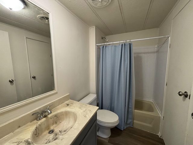 720 Hedy Jayne, Medford, OR 97501