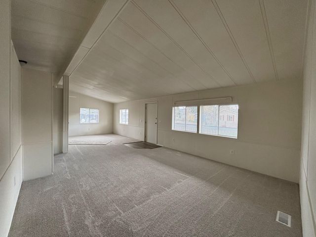 720 Hedy Jayne, Medford, OR 97501