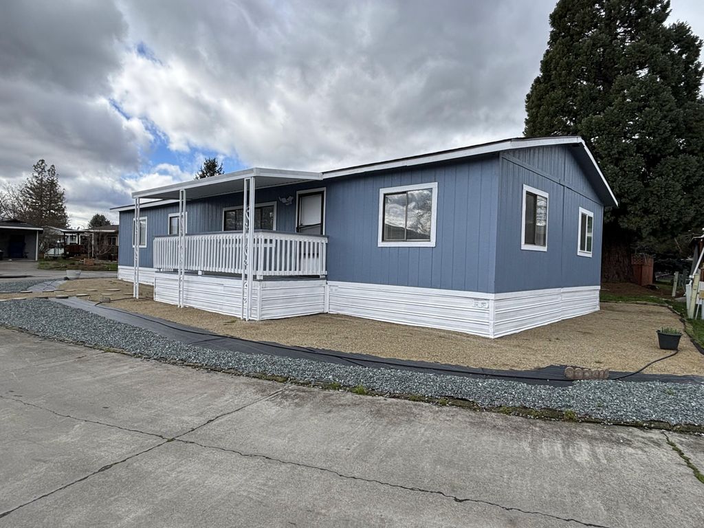 720 Hedy Jayne, Medford, OR 97501