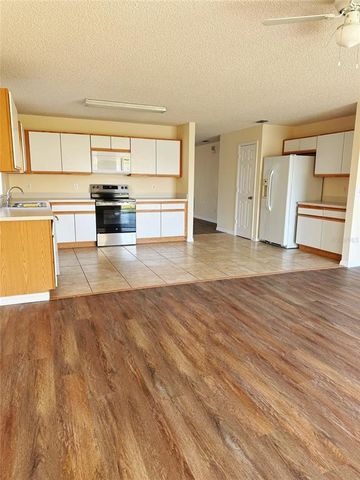 15090 WATERFORD CHASE PKWY, Orlando, FL 32828