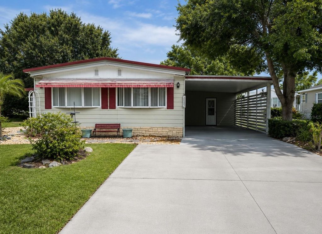 2595 BROOKSIDE CIR, Mount Dora, FL 32757
