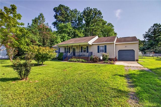 102 Butlers Pointe Ln, Smithfield, VA 23430