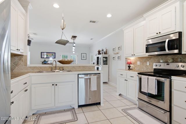 209 Blue Heron Cove, Waveland, MS 39576