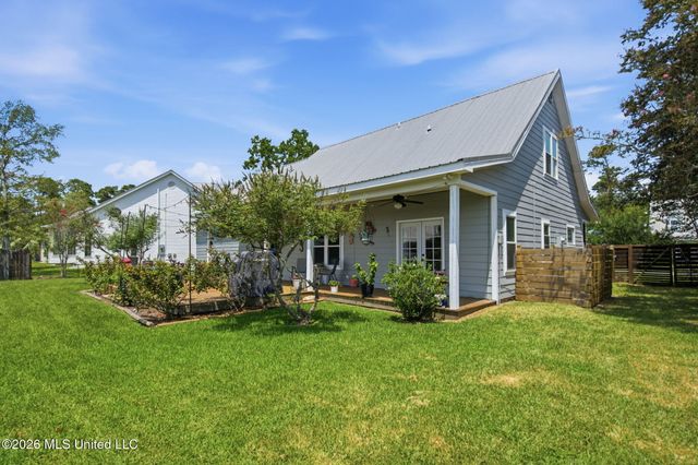209 Blue Heron Cove, Waveland, MS 39576