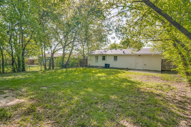 1209 Edgemont Drive, Mesquite, TX 75149