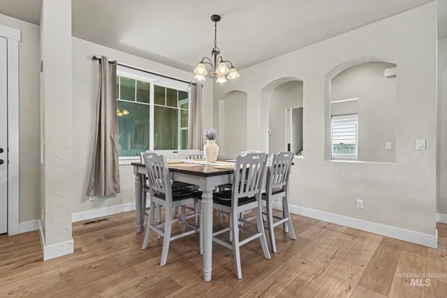 1628 W Whistleberry St, Middleton, ID 83644
