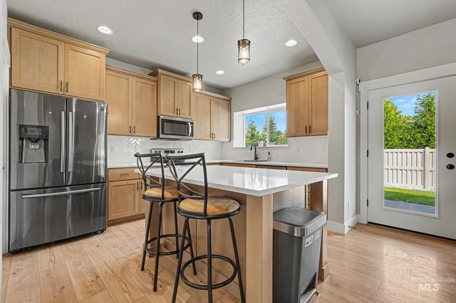 1628 W Whistleberry St, Middleton, ID 83644